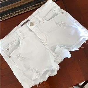 Cool Dl1961 White Denim shorts!!!!!